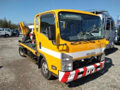 Isuzu ELF