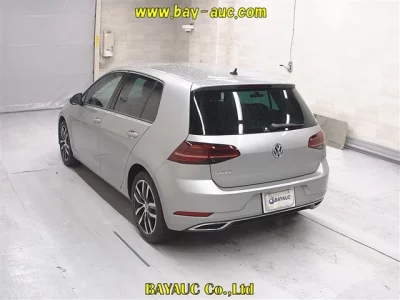 Volkswagen Golf  с аукциона в Японии