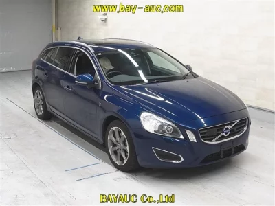 Volvo V60  с аукциона в Японии