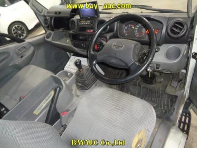 Hino DUTRO  с аукциона в Японии