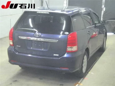 Toyota WISH  с аукциона в Японии