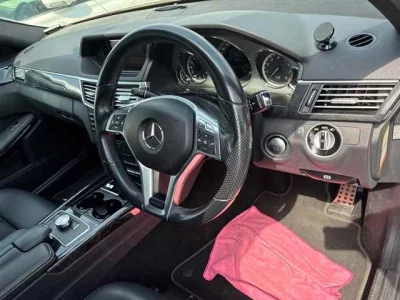 Mercedes-Benz E CLASS  с аукциона в Японии