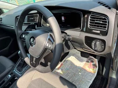 Volkswagen Golf  с аукциона в Японии