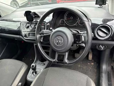 Volkswagen UP  с аукциона в Японии
