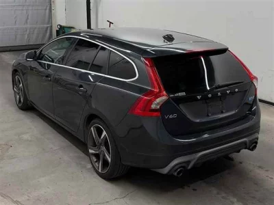 Volvo V60  с аукциона в Японии