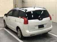 Peugeot 5008 лот № 1252 оценка 3.5  с аукциона в Японии 1