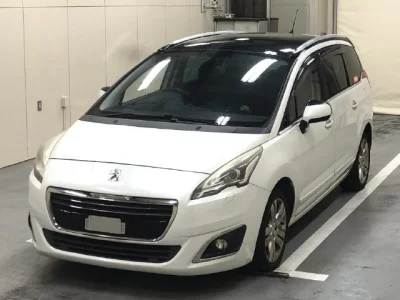 Peugeot 5008  с аукциона в Японии