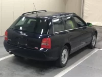 Audi A4 лот № 1291 оценка 4  с аукциона в Японии 3