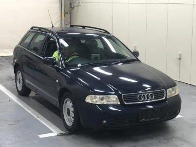 Audi A4  с аукциона в Японии