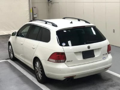 Volkswagen GOLF VARIANT  с аукциона в Японии
