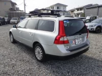 Volvo V70 лот № 6062 оценка R  с аукциона в Японии 1