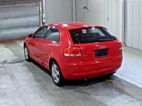Audi A3 лот № 8295 оценка 3  с аукциона в Японии 1