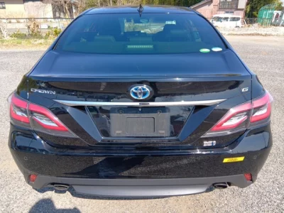 Toyota CROWN  с аукциона в Японии