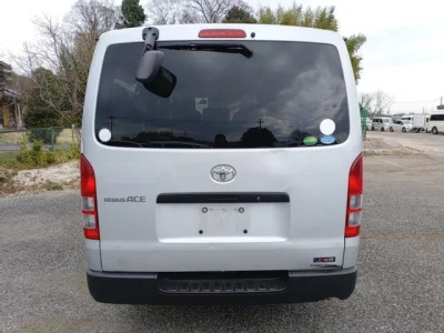 Toyota RegiusAce