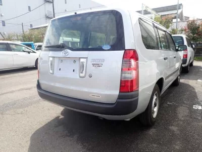 Toyota SUCCEED