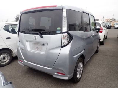 Toyota TANK