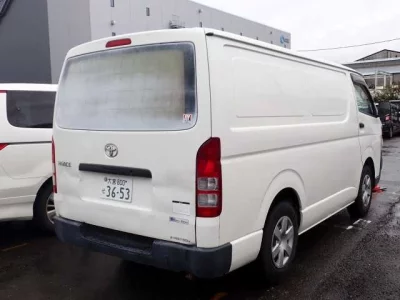 Toyota HiAce Van