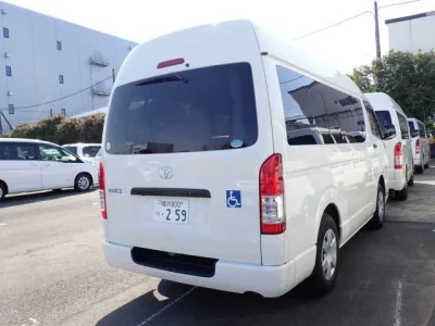 Toyota HiAce Van