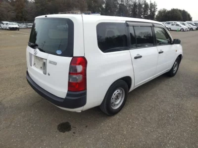 Toyota SUCCEED