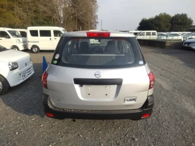 Nissan AD
