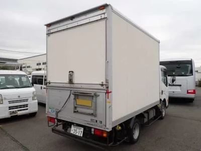 Nissan ATLAS