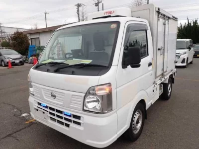 Nissan NT100 Clipper