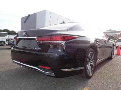 Lexus LS500h