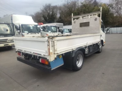 Hino DUTRO  с аукциона в Японии
