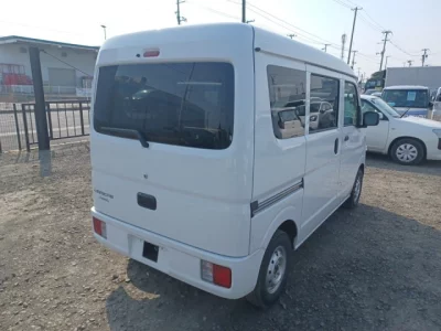 Mitsubishi Minicab Van