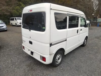 Mitsubishi Minicab Van
