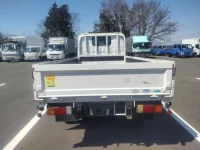 Toyota DYNA лот № 27352 оценка 3.5  с аукциона в Японии 3