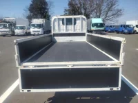 Toyota DYNA лот № 27352 оценка 3.5  с аукциона в Японии 6