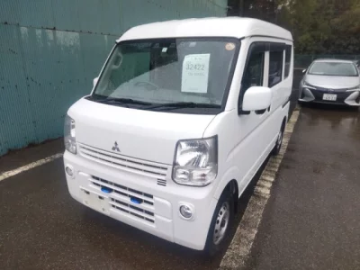 Mitsubishi Minicab Van