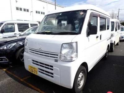 Mitsubishi Minicab Van