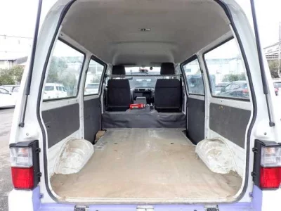 Mazda Bongo Van