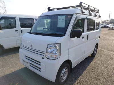 Mitsubishi Minicab Van