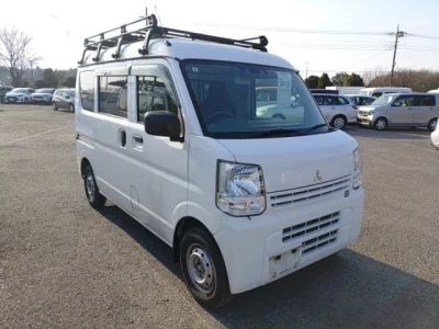 Mitsubishi Minicab Van
