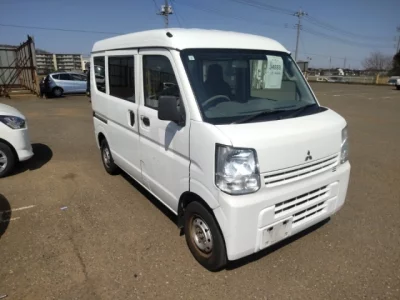 Mitsubishi Minicab Van
