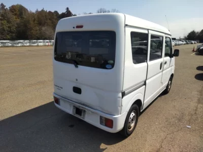 Mitsubishi Minicab Van