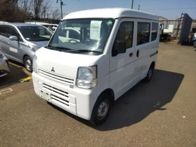 Mitsubishi Minicab Van