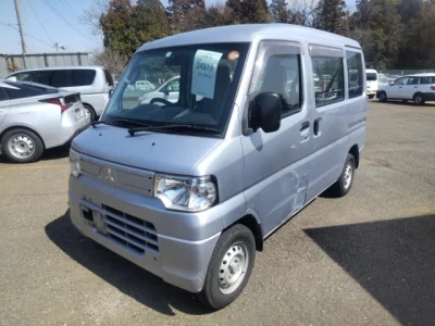 Mitsubishi Minicab Van