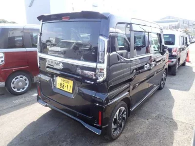 Suzuki Spacia