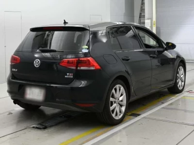 Volkswagen Golf  с аукциона в Японии