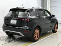 Volkswagen T-CROSS лот № 38031 оценка 5  с аукциона в Японии 1