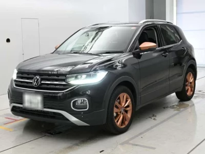 Volkswagen T-CROSS  с аукциона в Японии