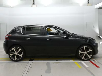 Peugeot 308  с аукциона в Японии