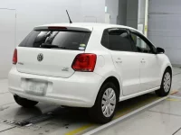Volkswagen Polo лот № 90064 оценка 4.5  с аукциона в Японии 1