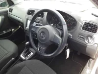 Volkswagen Polo лот № 90064 оценка 4.5  с аукциона в Японии 8