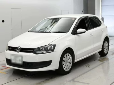 Volkswagen Polo  с аукциона в Японии