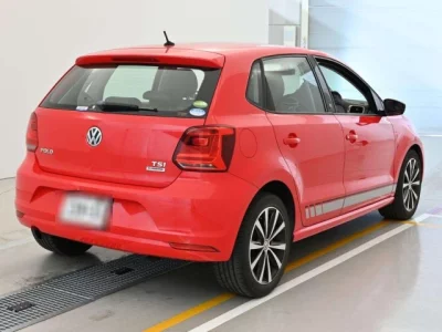 Volkswagen Polo  с аукциона в Японии